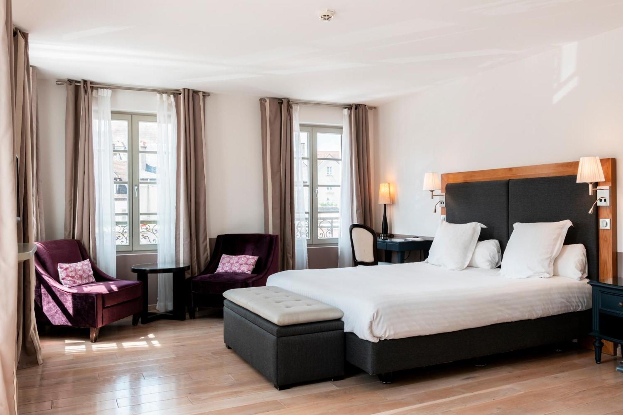 Mercure Maintenon Exteriör bild